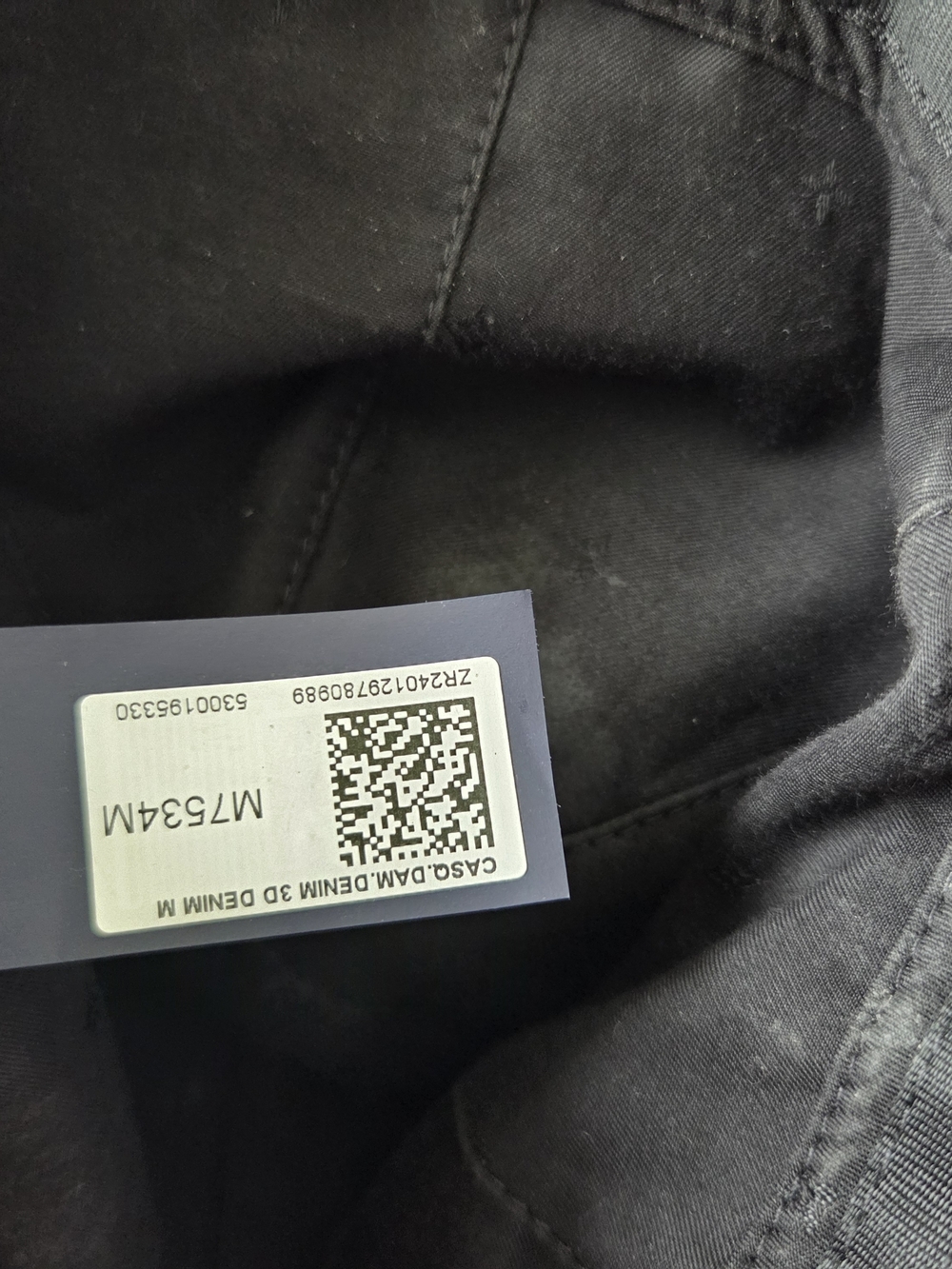 Louis Vuitton  Damier Denim 3D Cap - Picture 7 of 8